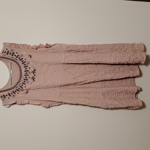 Sonoma Dresses & Skirts - Sonoma pale pink sleeveless textured flowy dress with pockets.